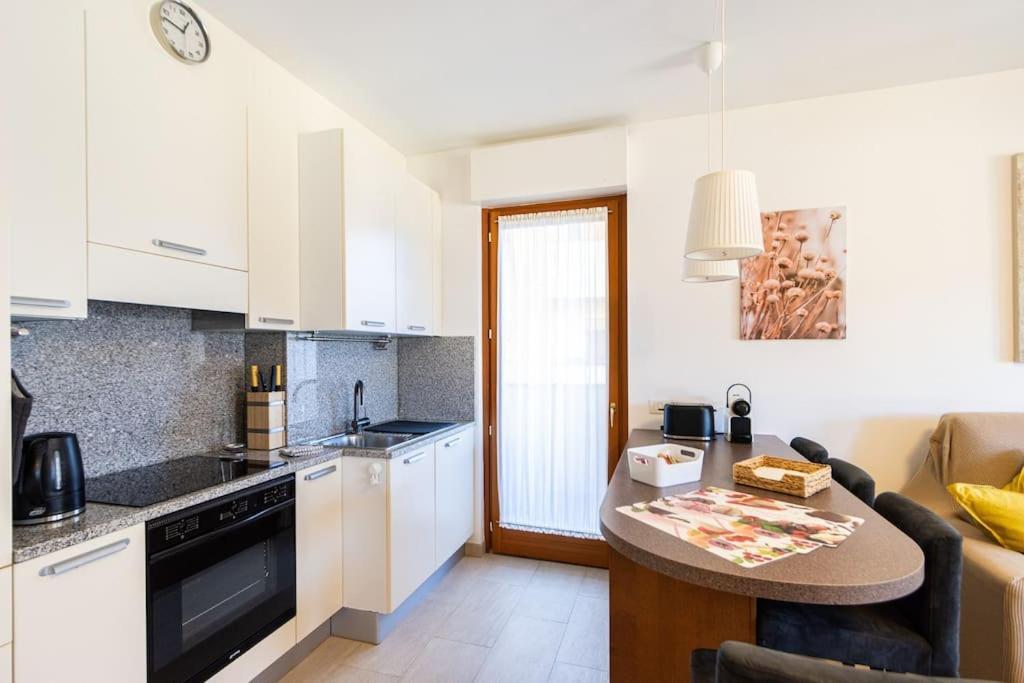 Wraparound Lake Views Bellavista Residence Campione d'Italia Exterior photo